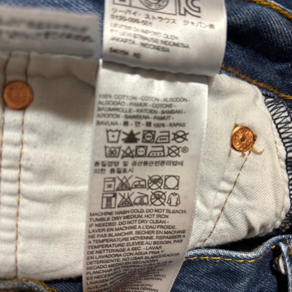 Levi’s 501 100% Cotton Denim Jeans Button Fly Straight Fit Tag 35x33 - Picture 8 of 10
